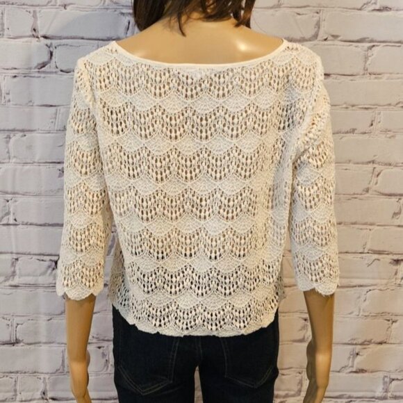 BCBGeneration - Boho ivory 3/4 lace sleeve blouse - Picture 10 of 11